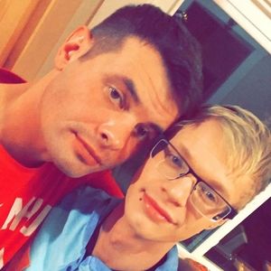 Meet your Posher, Levi